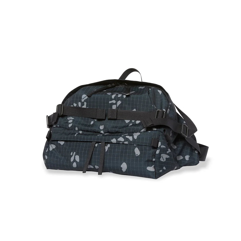 SNOW PEAK - REFLECTIVE NIGHT CAMO BAG - GRIGIO
