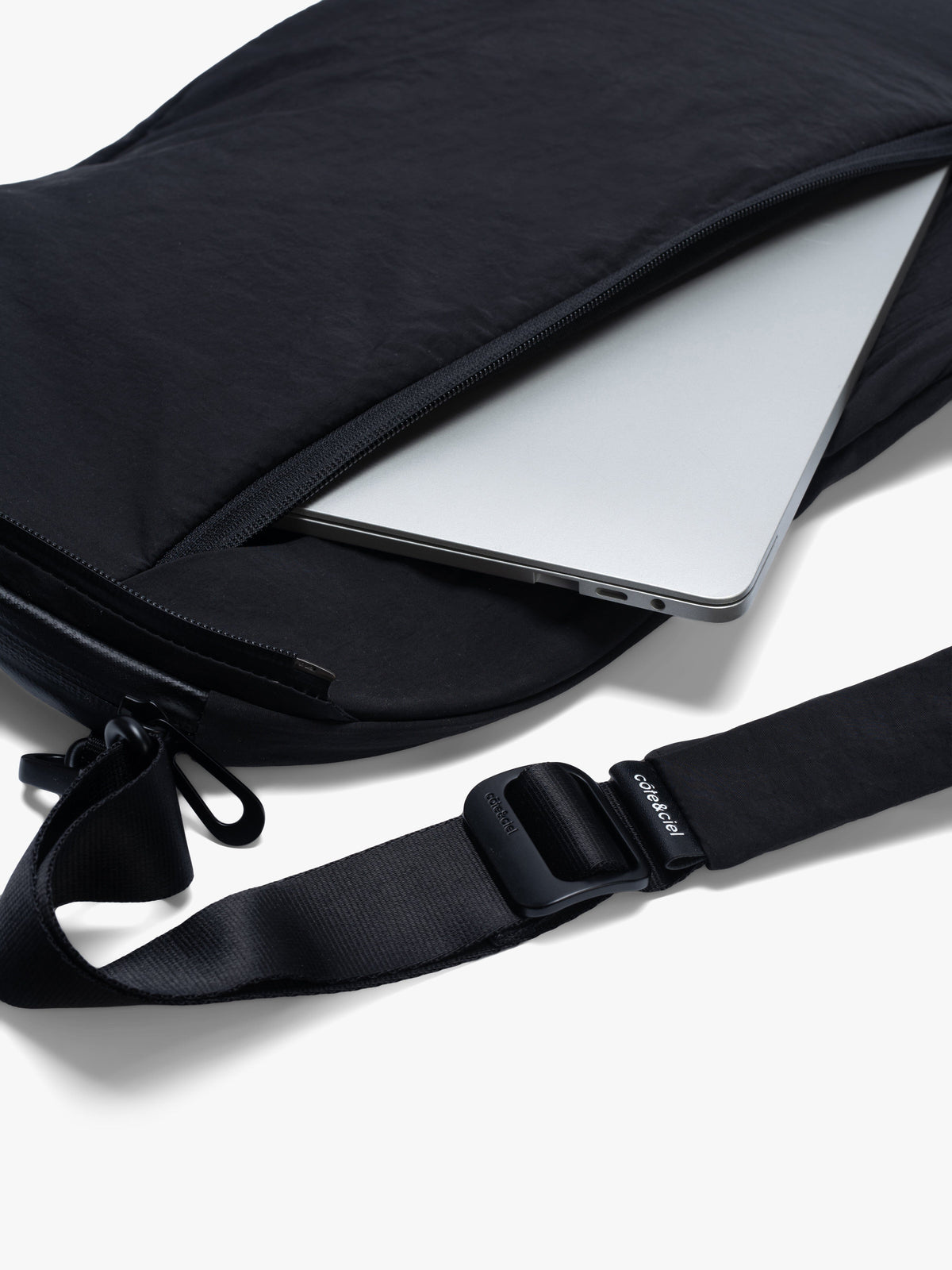 COTE & CIEL - 29261 - Luka Satchel Cross body - Smooth Black