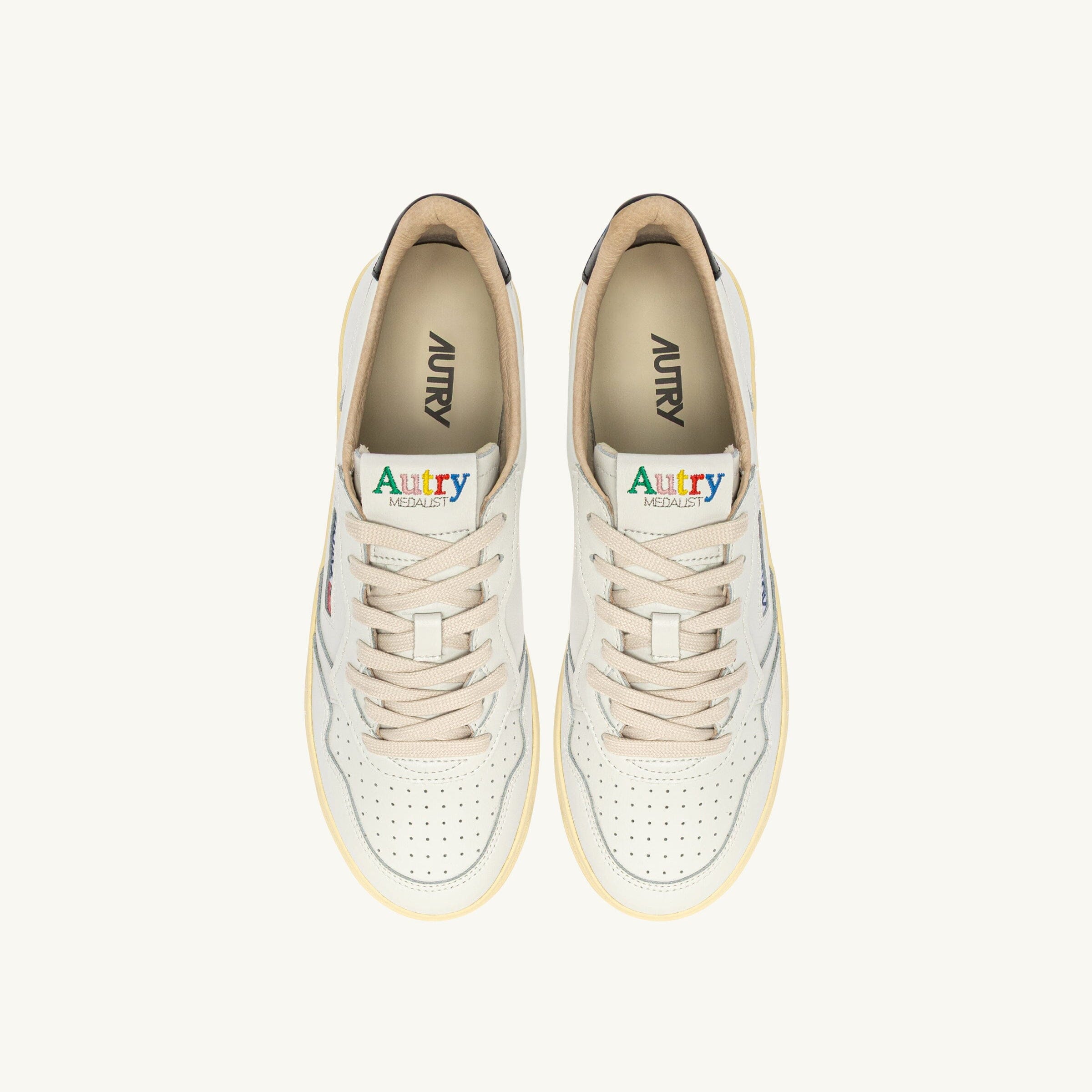 AUTRY - AULM BG02- Sneakers MEDALIST - Bianco Nero Scarpe Uomo AUTRY - Collezione uomo