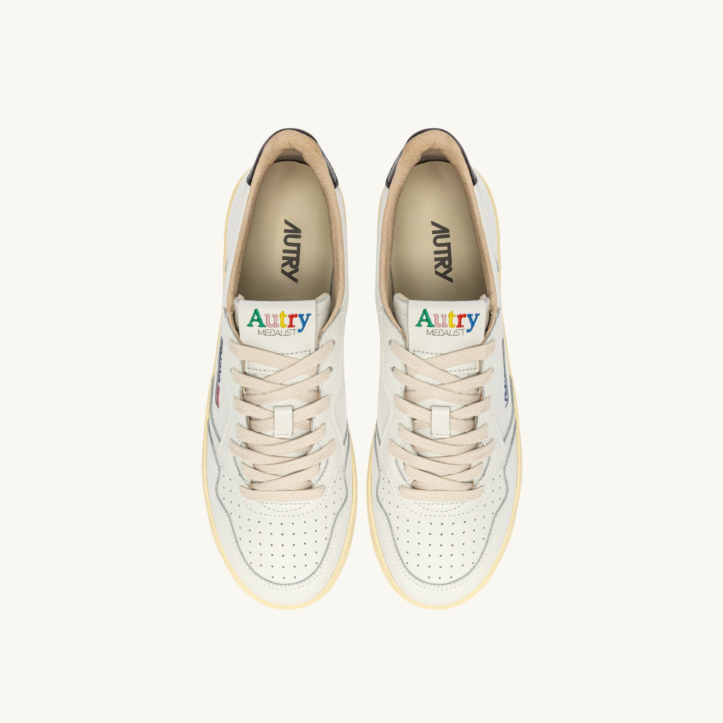AUTRY - AULW BG02 - Sneakers MEDALIST - Bianco Nero Scarpe Donna AUTRY - Collezione donna