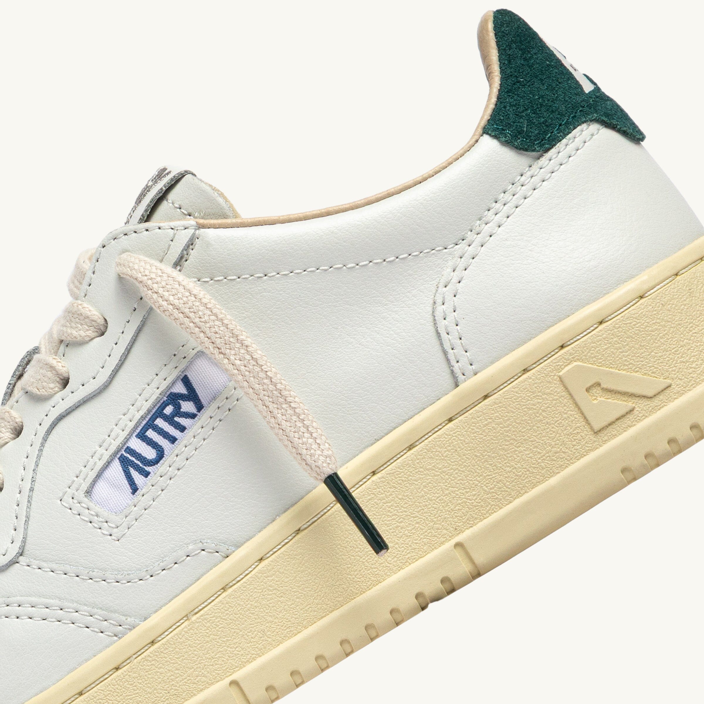 AUTRY - AULM BJ02- Sneakers MEDALIST - Bianco Verde Scarpe Uomo AUTRY - Collezione uomo