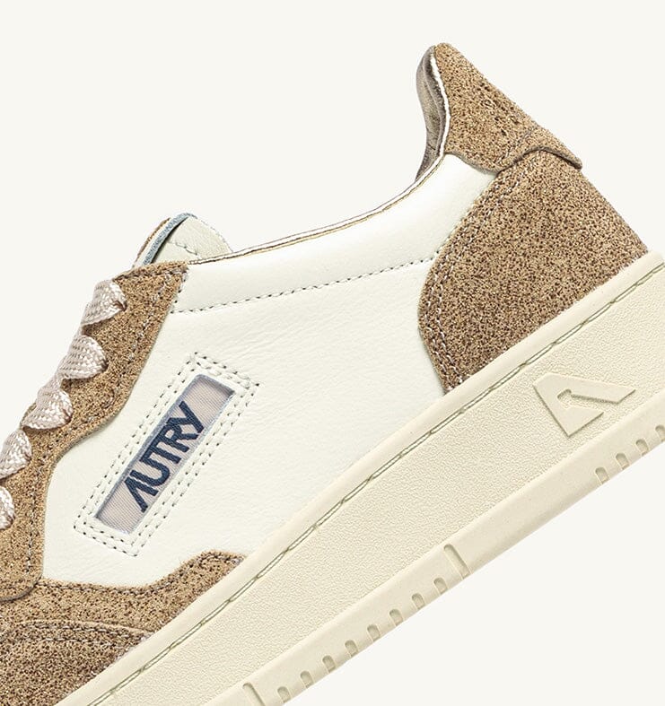 AUTRY - AULW TA03 - Sneakers MEDALIST - Avorio Glitter Oro Scarpe Donna AUTRY - Collezione donna