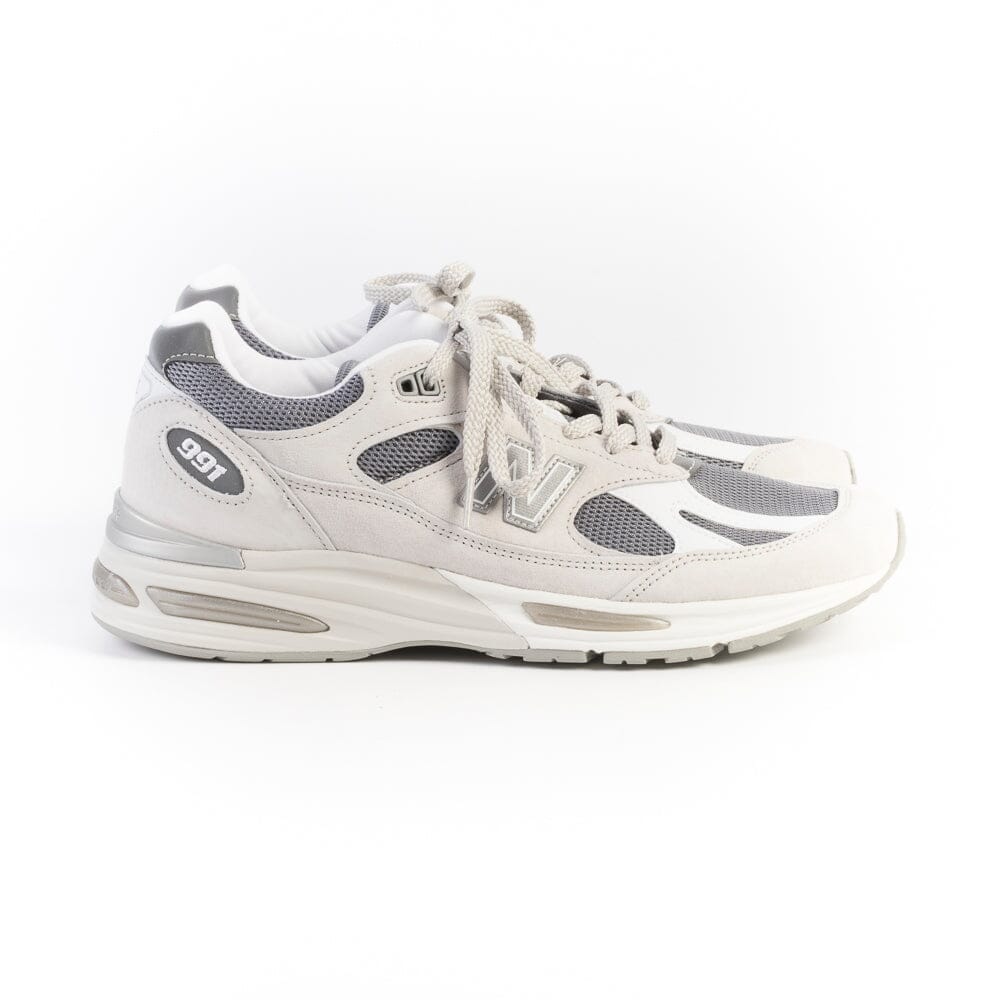 NEW BALANCE - Sneakers - U991LG2 V2 - Grigio Chiaro Scarpe Donna NEW BALANCE - Collezione Donna
