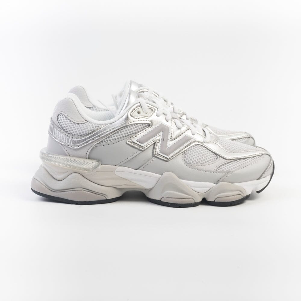 NEW BALANCE - Sneakers - U90606MU - Argento Scarpe Donna NEW BALANCE - Collezione Donna