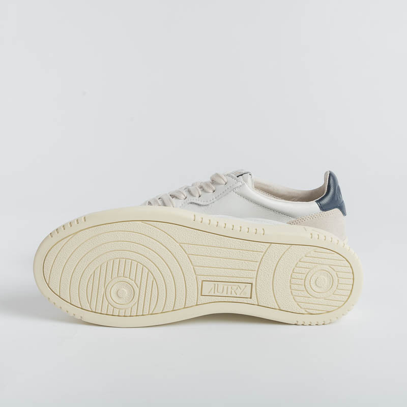 AUTRY AULM LS28 - LOW MAN ALL LEAT/SUEDE - Bianco Blu Scarpe Uomo AUTRY - Collezione uomo