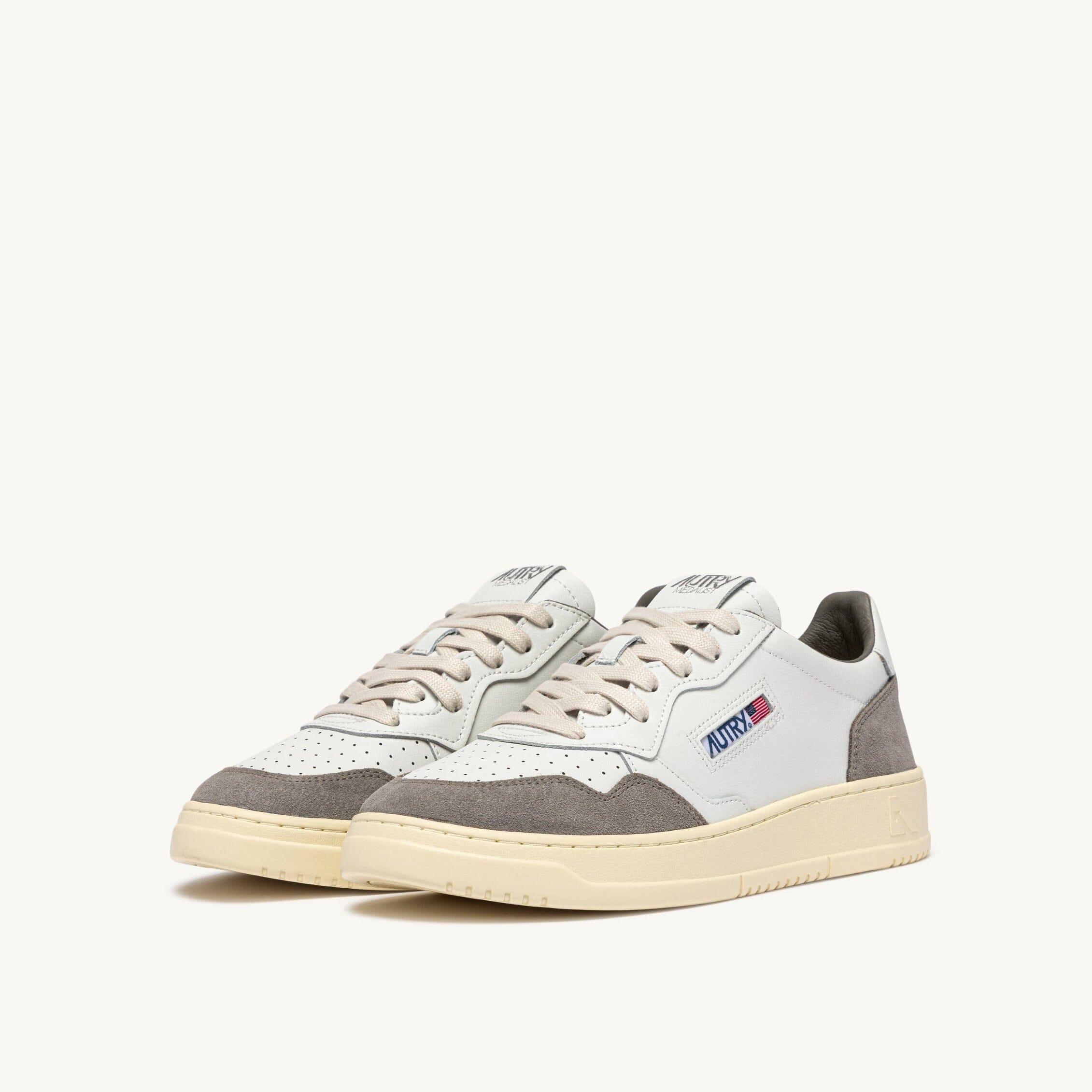 AUTRY - AULM FT15 - Sneakers MEDALIST - Bianco cemento Scarpe Uomo AUTRY - Collezione uomo 