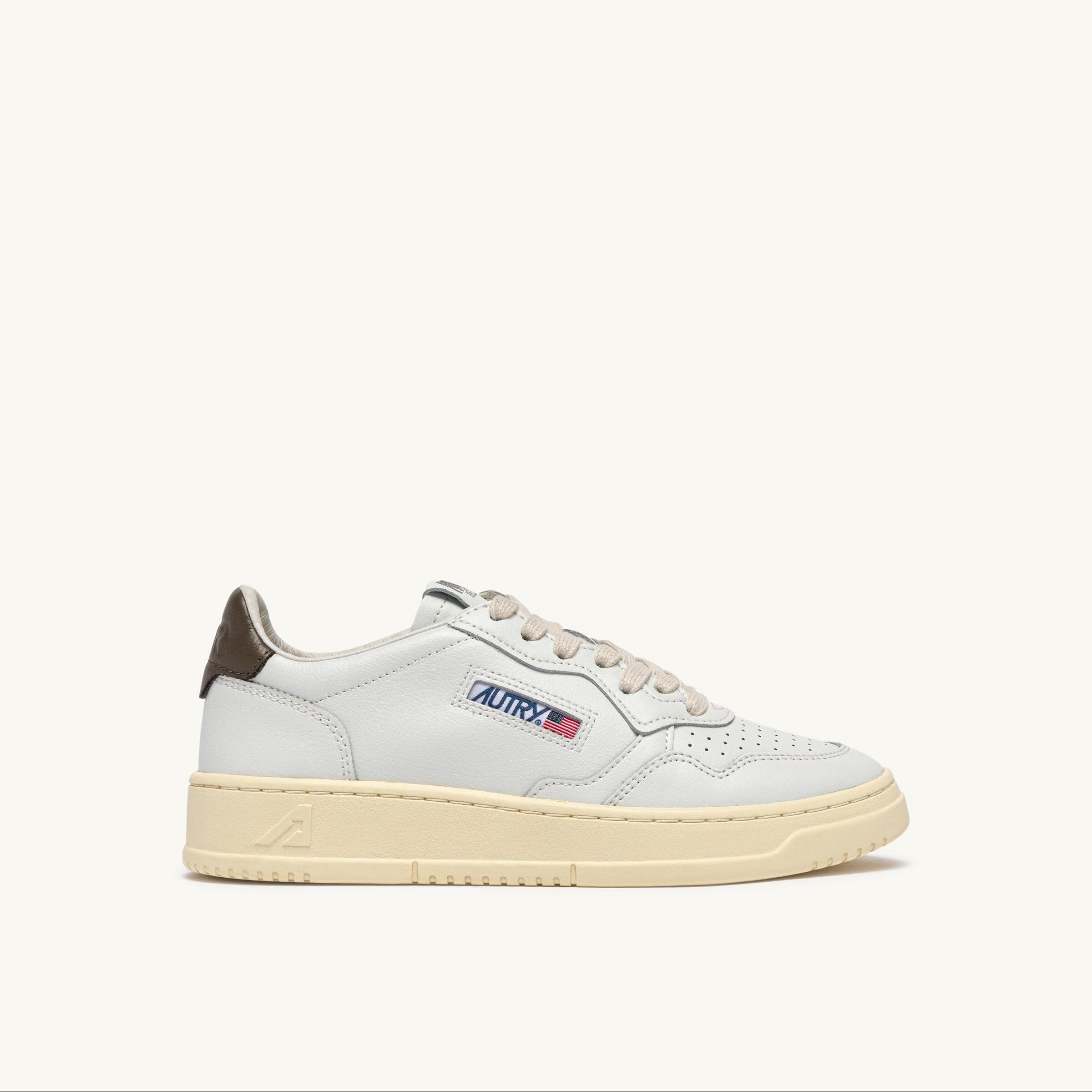 AUTRY - AULM LL28 - Sneakers MEDALIST - Bianco Marrone Scarpe Uomo AUTRY - Collezione uomo 