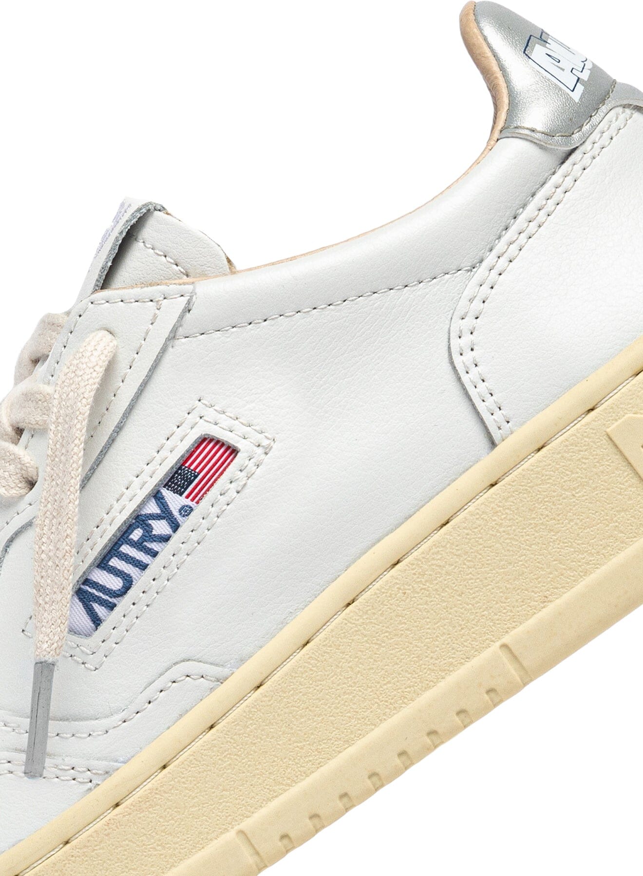 AUTRY - AULW TB02 - Sneakers MEDALIST - Bianco argento Scarpe Donna AUTRY - Collezione donna 