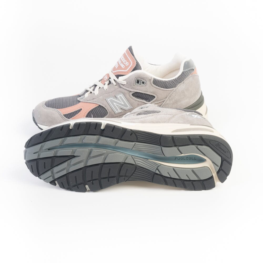 NEW BALANCE - Sneakers - U991GC2 V2 - Grigio Scarpe Uomo NEW BALANCE - Collezione Uomo 