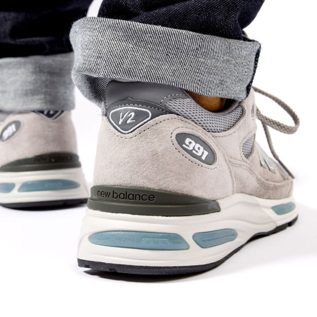 NEW BALANCE - Sneakers - U991GL2 V2 - Grigio Scarpe Uomo NEW BALANCE - Collezione Uomo 